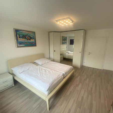 Einfamillienhaus Apartment Rustenfeld Bagian luar foto
