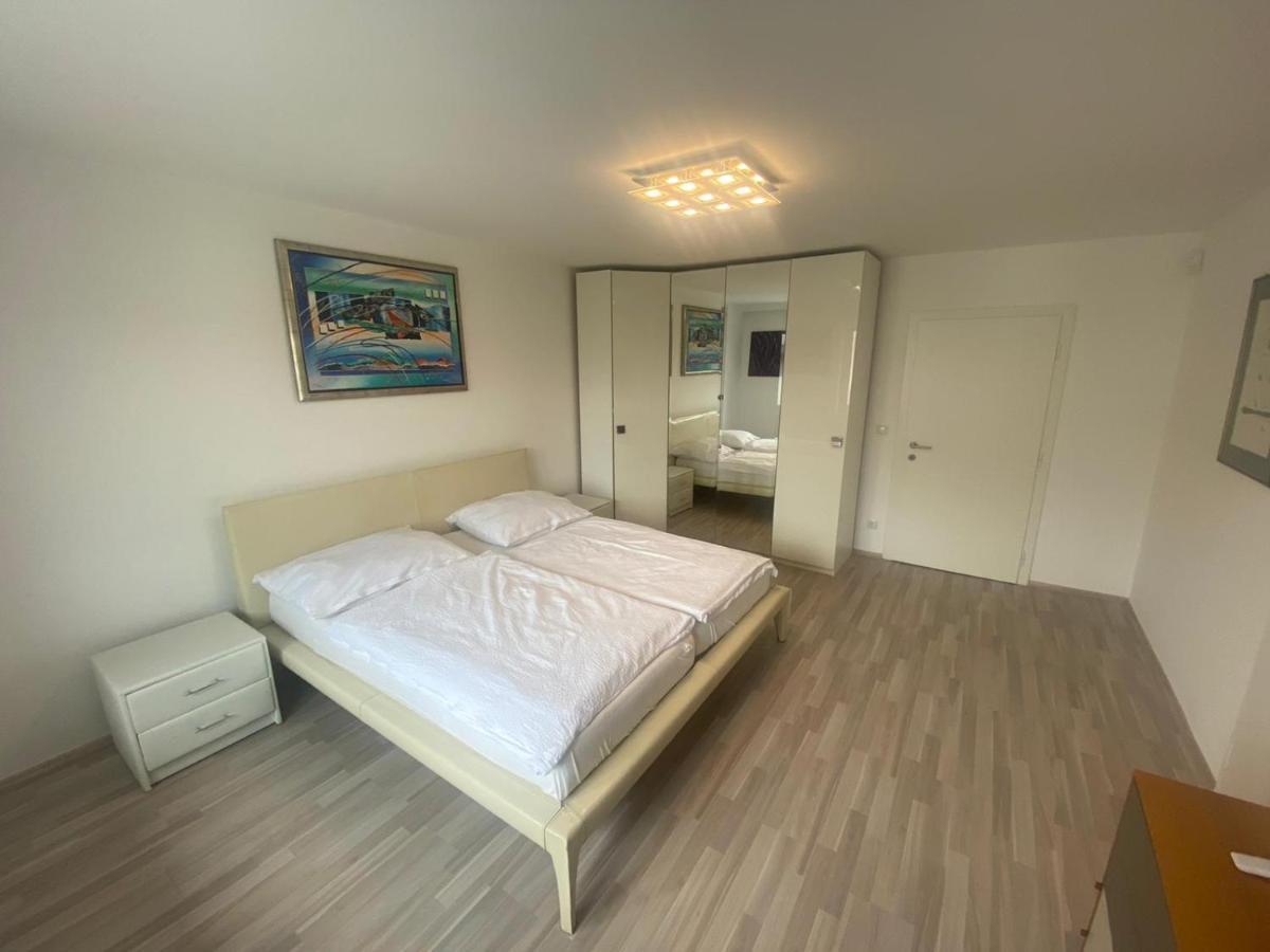 Einfamillienhaus Apartment Rustenfeld Bagian luar foto